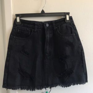 Dark washed ripped shorts size xs